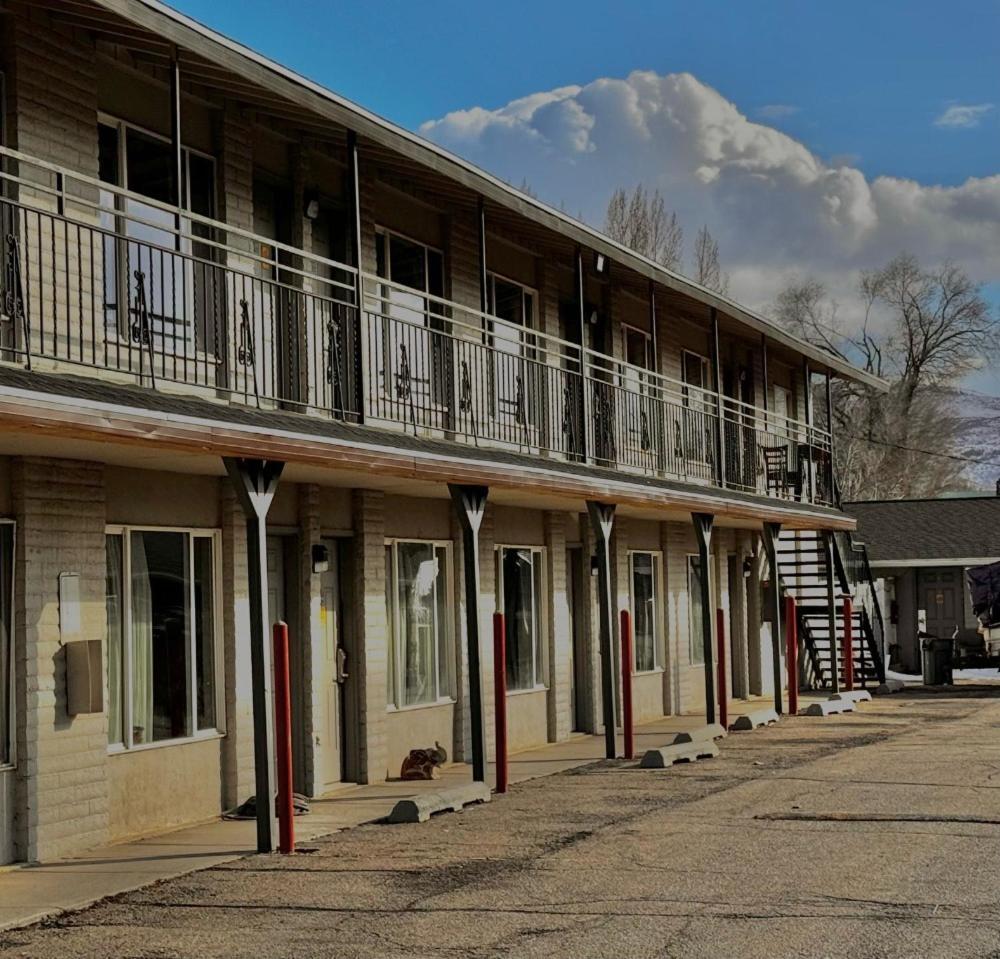 Heber Inn 希伯城 外观 照片